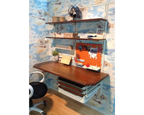 Модульный рабочий стол с регулируемыми полками